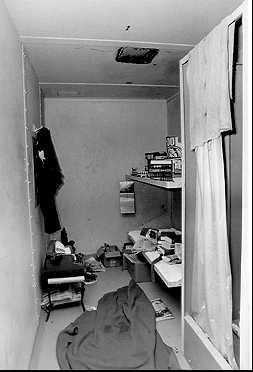 Ted Bundy's from which he escaped on 30 December 1977, by cutting a hole in the ceiling.