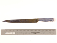 Photo's of mass murderer's weapons - Page 8 Knife